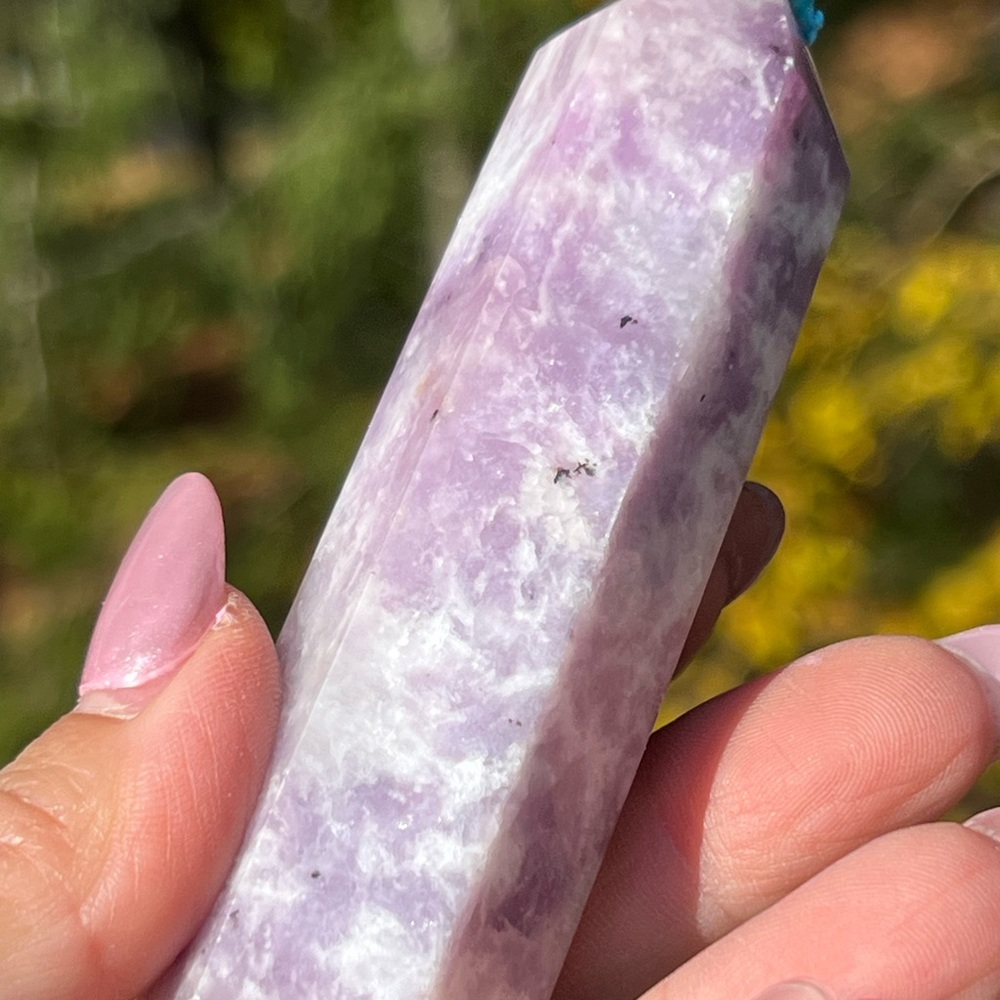 Lepidolite (2) tower | crystal - Picture 9 of 14